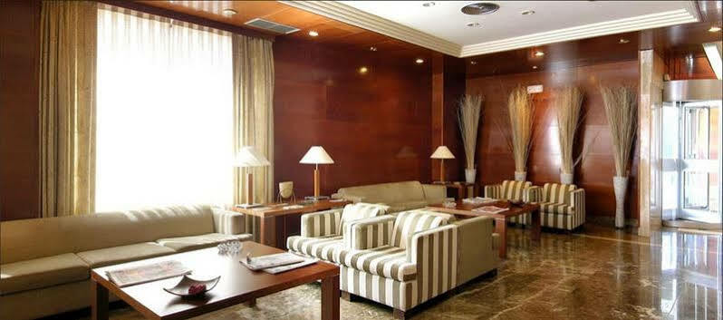 โรงแรมวินชีซุยแดด เดอ ซาลามังกา ภายนอก รูปภาพ